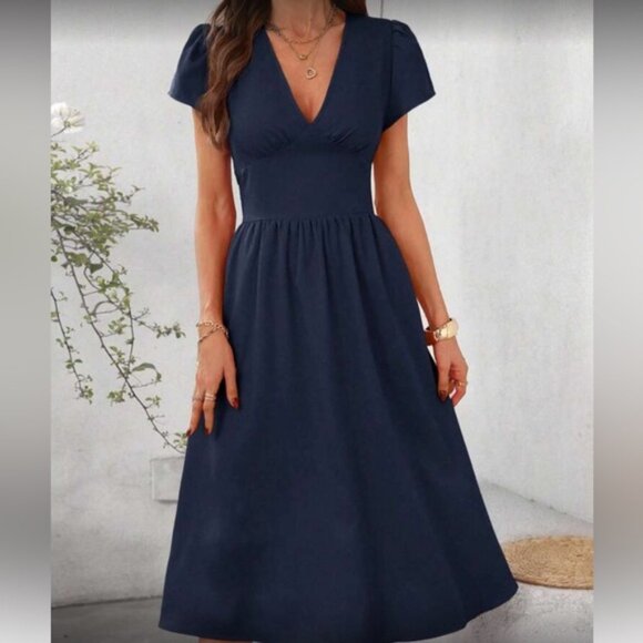 Elegant Navy Blue Women's Dress - Picture 3 of 6